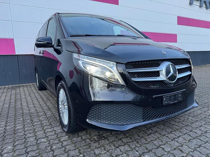 Gebraucht Mercedes V250 Avantgarde 190 PS (139 kW) 2021 Van / Kleinbus