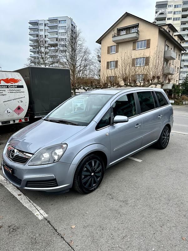 Gebraucht Opel Zafira Essentia 150 PS (110 kW) 2005 Van / Kleinbus