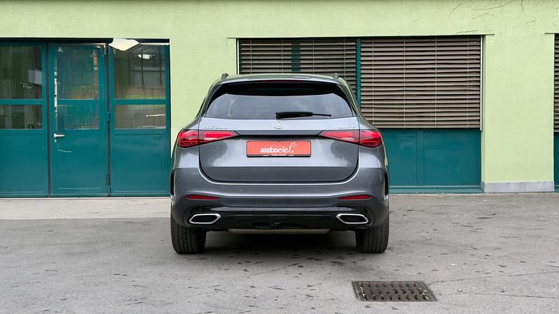 Gebraucht Mercedes GLC200 204 PS (150 kW) 2023 SUV