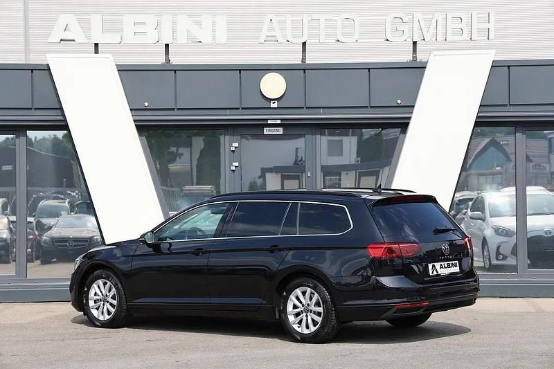 Gebraucht VW Passat Business 150 PS (110 kW) 2025 Schwarz Kombi