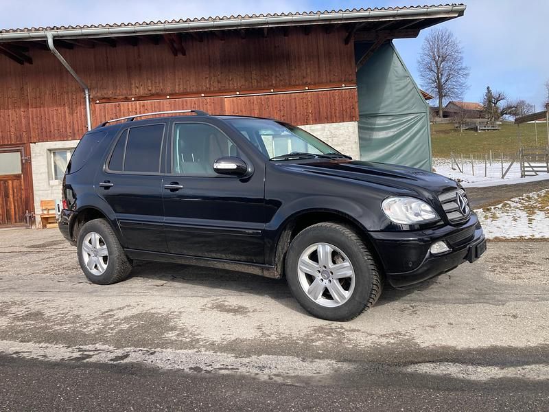 Gebraucht Mercedes ML400 250 PS (183 kW) 2004 SUV