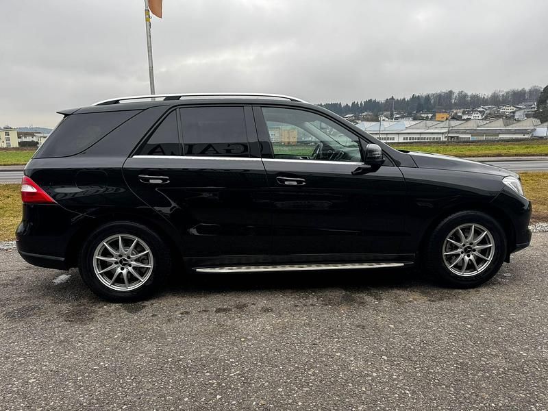 Gebraucht Mercedes ML350 258 PS (189 kW) 2012 SUV