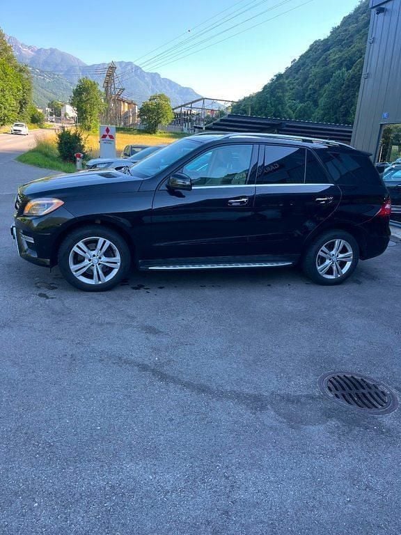 Gebraucht Mercedes ML350 258 PS (189 kW) 2014 SUV