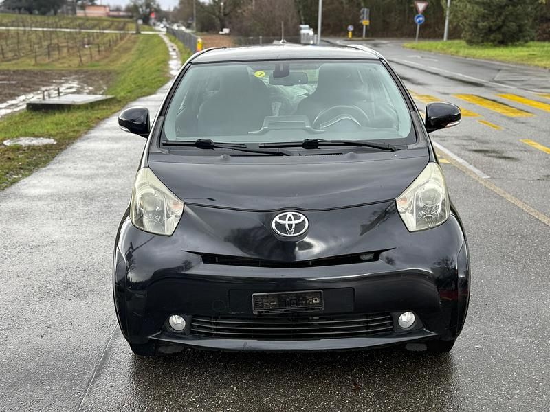 Gebraucht Toyota iQ Terra 68 PS (50 kW) 2010 Kleinwagen