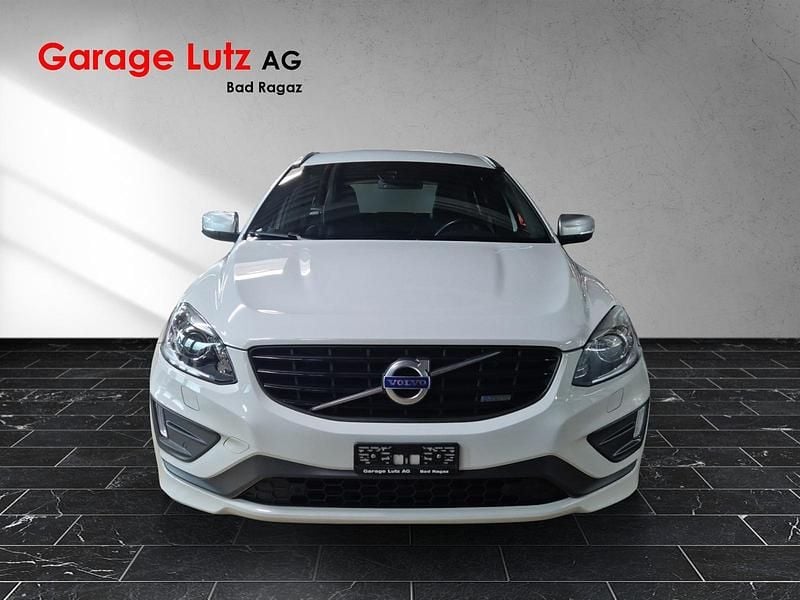 Weiss Gebraucht 2014 Volvo XC60 Summum SUV | CHF 17’990 (Fairer Preis) - Bild 1/4