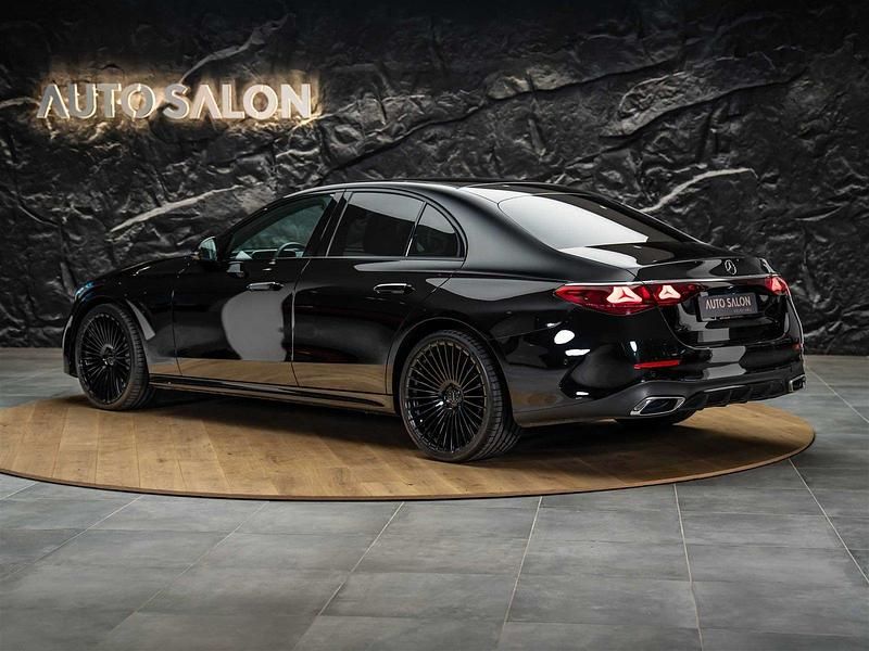 Gebraucht Mercedes E220 AMG line 197 PS (144 kW) 2024 Limousine