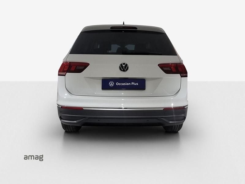 Gebraucht VW Tiguan Life 150 PS (110 kW) 2022 Pure white uni SUV