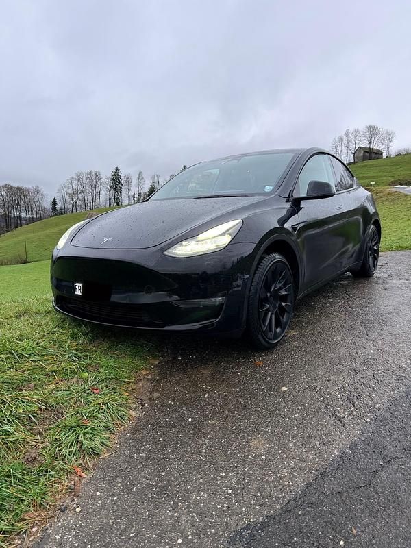 Gebraucht 2022 Tesla Model Y SUV | CHF 27’900 (Fairer Preis) - Bild 1/4