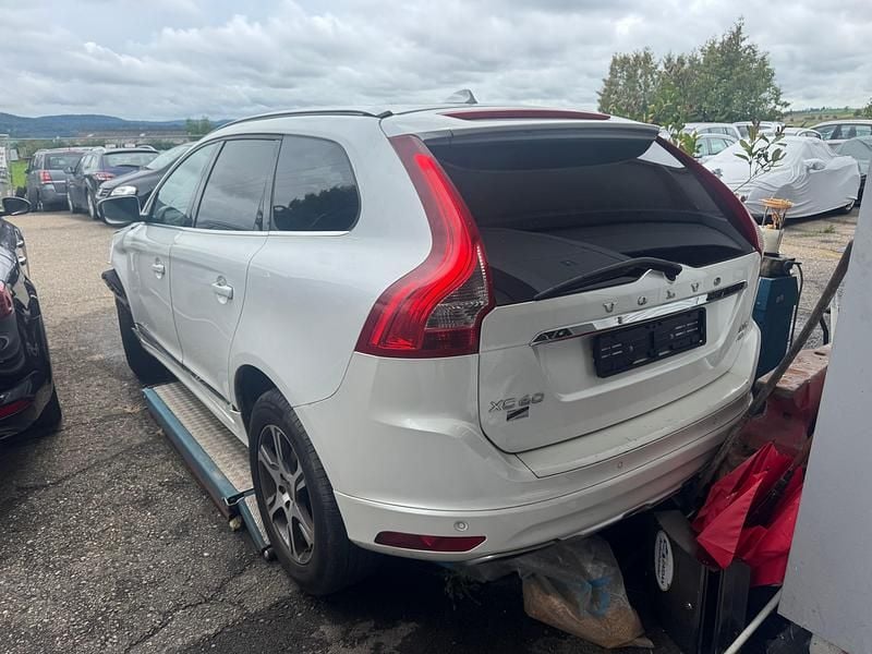 Gebraucht Volvo XC60 Summum 215 PS (158 kW) 2014 SUV