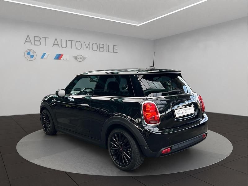 Gebraucht Mini Cooper SE 135 kW (184 PS) 2022 Schwarz Kleinwagen