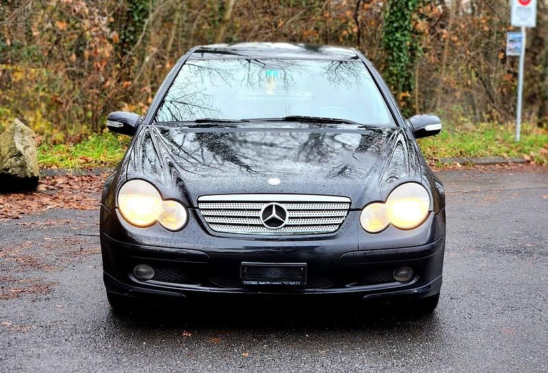 Gebraucht Mercedes C200 163 PS (119 kW) 2006 Coupé