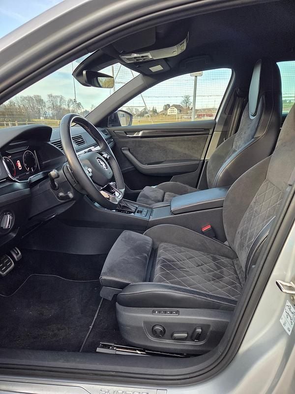 Gebraucht Skoda Superb SportLine 218 PS (160 kW) 2022