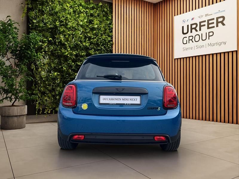 Gebraucht Mini Cooper SE 135 kW (184 PS) 2022 Blau Kleinwagen