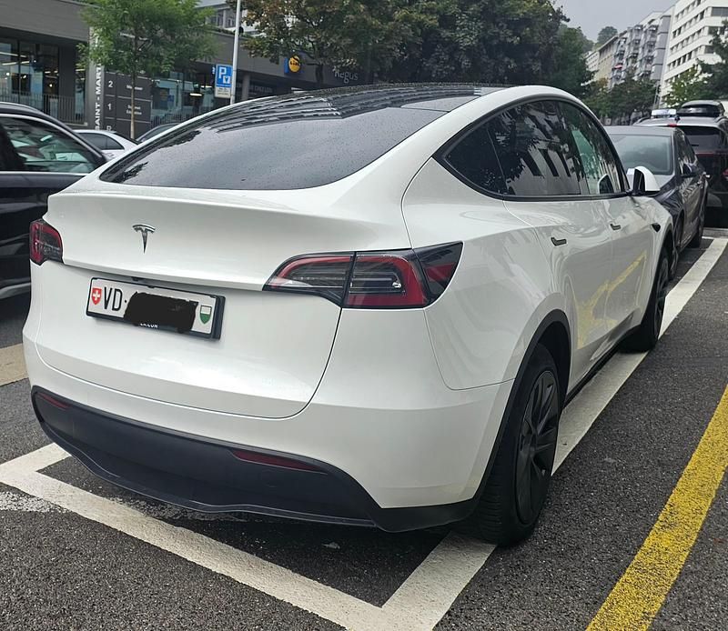 Gebraucht Tesla Model Y Long Range RWD 255 kW (347 PS) 2024 SUV