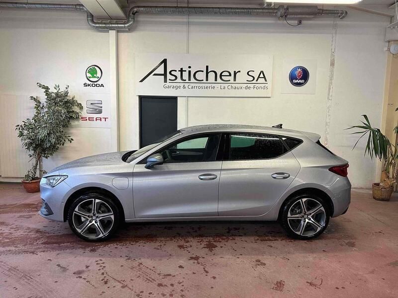 Gebraucht Seat Leon FR 205 PS (150 kW) 2023 Silber Limousine