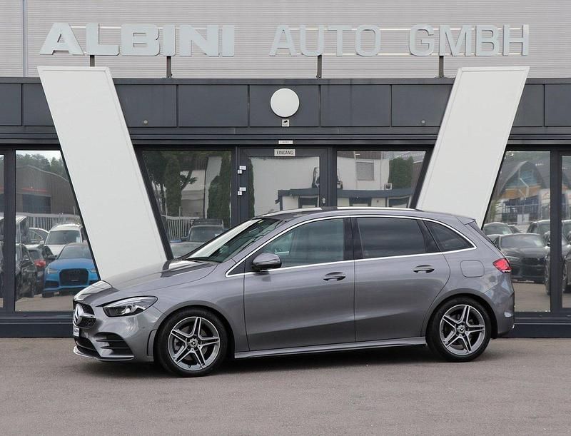 Gebraucht Mercedes B220 AMG line 190 PS (139 kW) 2021 Van / Kleinbus
