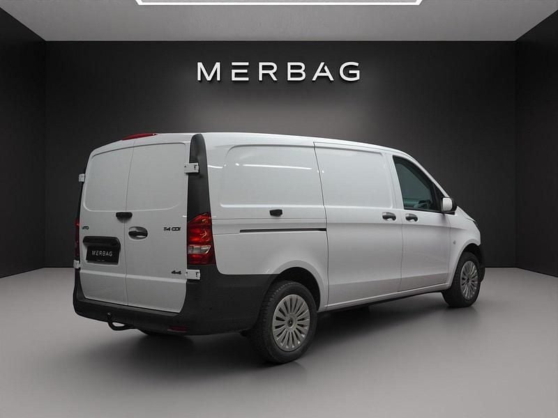 Neu Mercedes Vito 136 PS (100 kW) 2025 Van