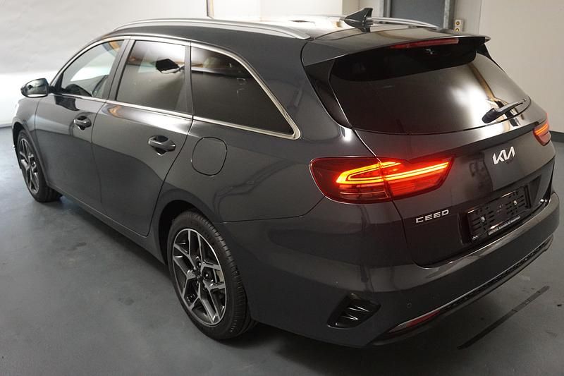 Neu Kia Ceed Sportswagon 140 PS (102 kW) 2025 Kombi