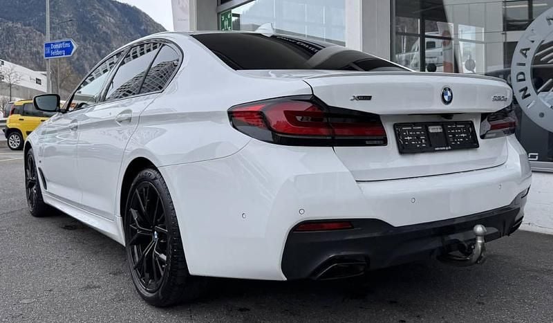 Gebraucht BMW 530e M Sport 292 PS (214 kW) 2021 Weiss Limousine