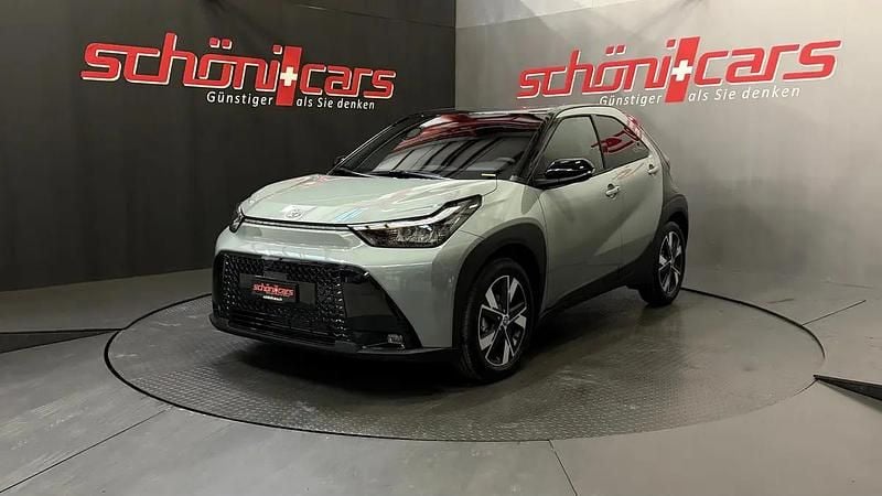Neu Toyota Aygo X Trend 116 PS (85 kW) 2026 Grün SUV