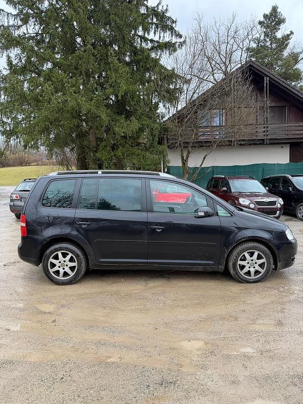 Gebraucht VW Touran Highline 140 PS (102 kW) 2005 Van / Kleinbus