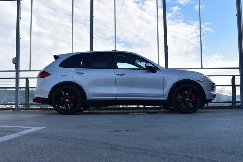 Gebraucht 2011 Porsche Cayenne Turbo SUV | CHF 35’555 (Teuer) - Bild 1/4