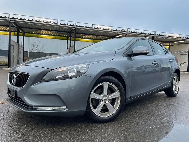 Gebraucht Volvo V40 Kinetic 120 PS (88 kW) 2016