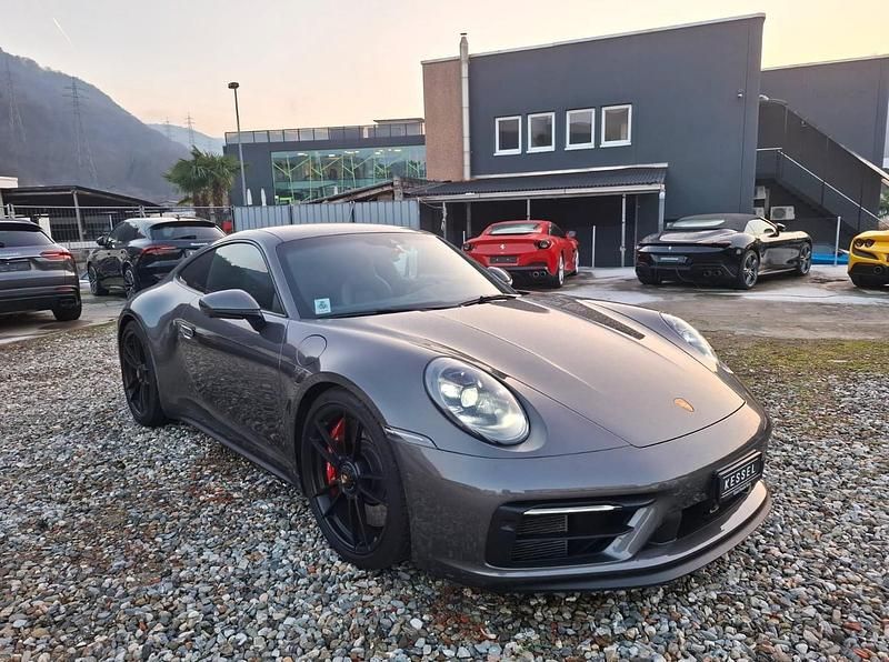 Grau Gebraucht 2022 Porsche 911 Carrera 4 GTS Coupé | CHF 139’000 (Superpreis) - Bild 1/4
