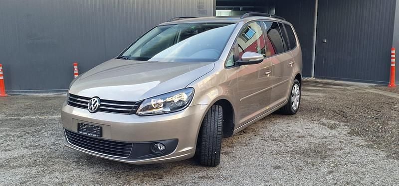 Gebraucht VW Touran Comfortline 105 PS (77 kW) 2013 Van / Kleinbus