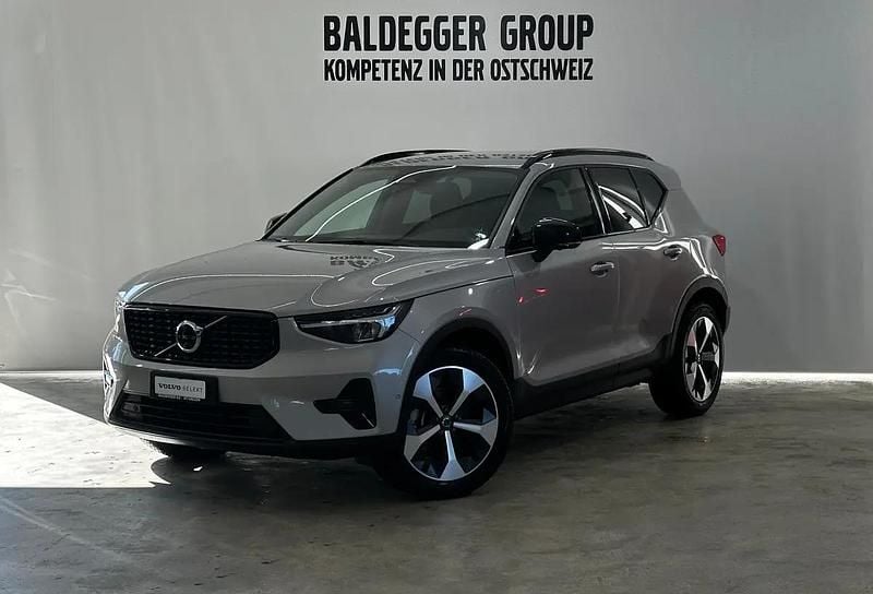 Silber Gebraucht 2025 Volvo XC40 Plus SUV | CHF 38’780 (Fairer Preis) - Bild 1/4