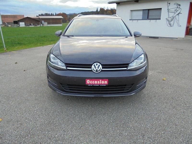 Gebraucht VW Golf VII LOUNGE 150 PS (110 kW) 2016 Kombi