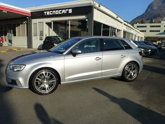 Grau Gebraucht 2018 Audi A3 Sport Limousine | CHF 19’990 (Fairer Preis) - Bild 1/4