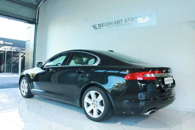 Gebraucht Jaguar XF Premium Luxury 275 PS (202 kW) 2010 Schwarz Limousine