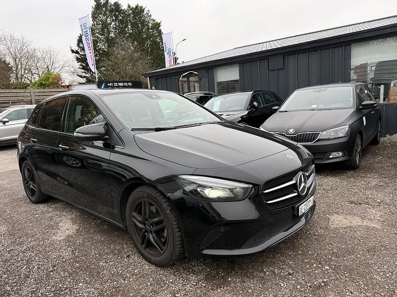 Gebraucht Mercedes B200 Night 150 PS (110 kW) 2021 Van / Kleinbus