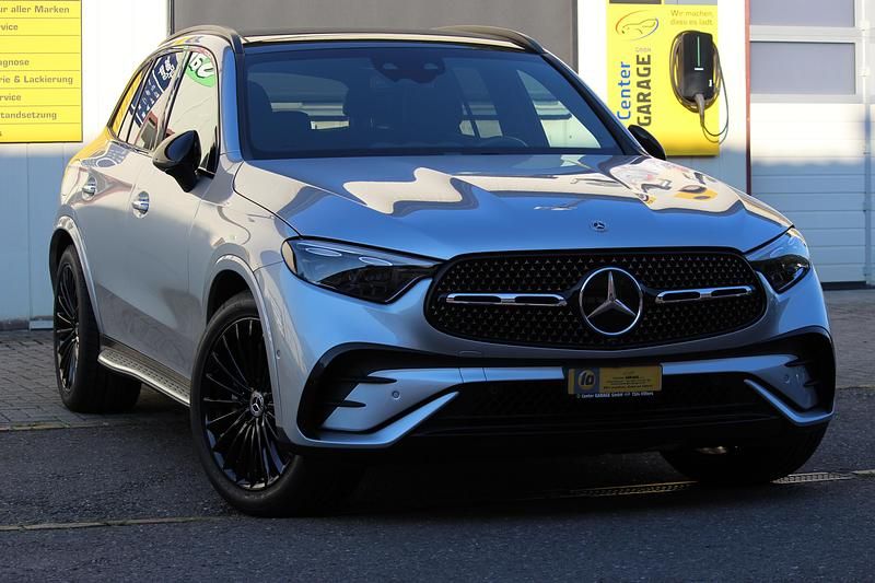 Gebraucht Mercedes GLC400d 381 PS (280 kW) 2023