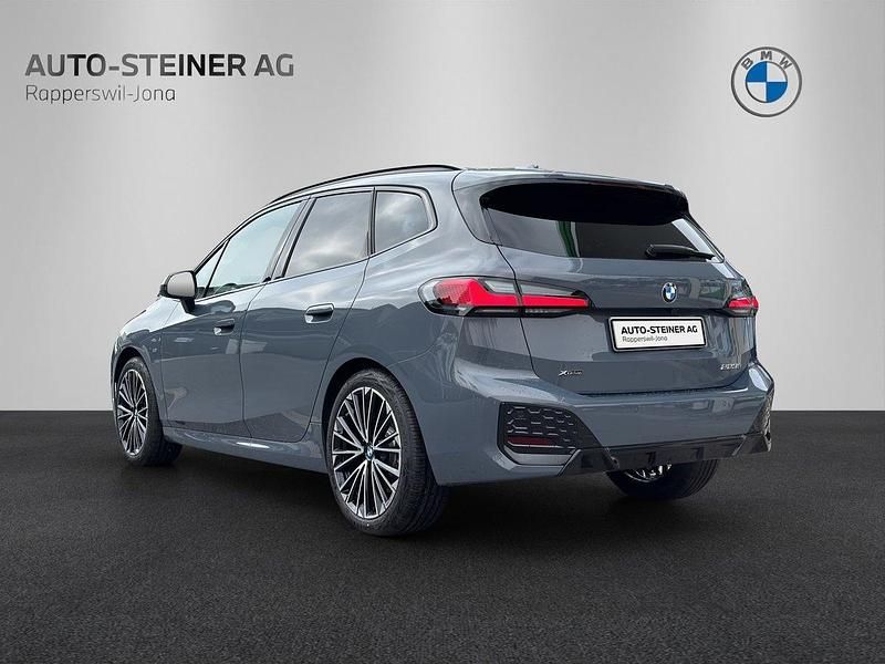 Gebraucht BMW 223 Active Tourer M Sport 204 PS (150 kW) 2024 Van / Kleinbus