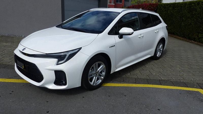 Neu Suzuki Swace 140 PS (102 kW) 2025 Kombi