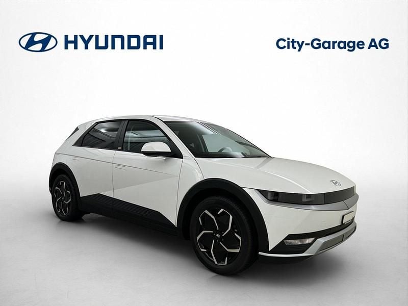 Neu Hyundai Ioniq 239 kW (325 PS) 2025 Weiss Kleinwagen