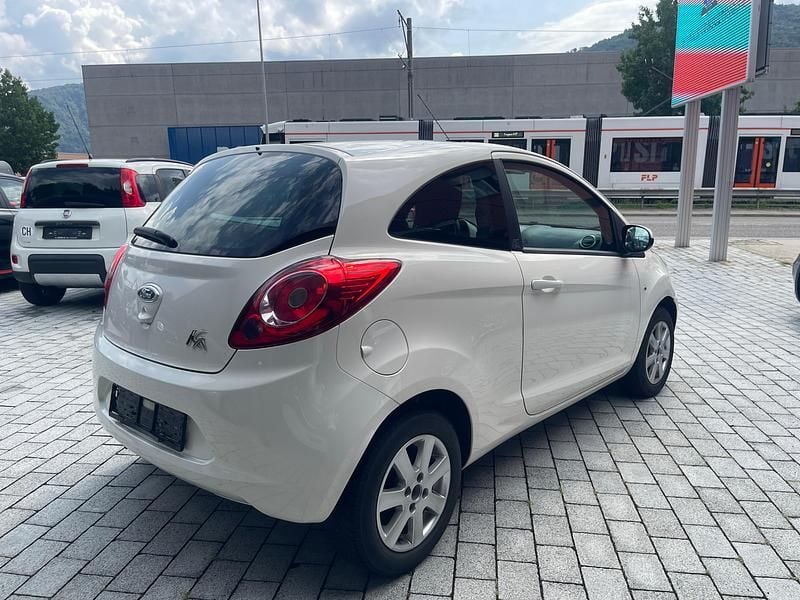 Gebraucht Ford Ka Titanium 69 PS (50 kW) 2012 Kleinwagen