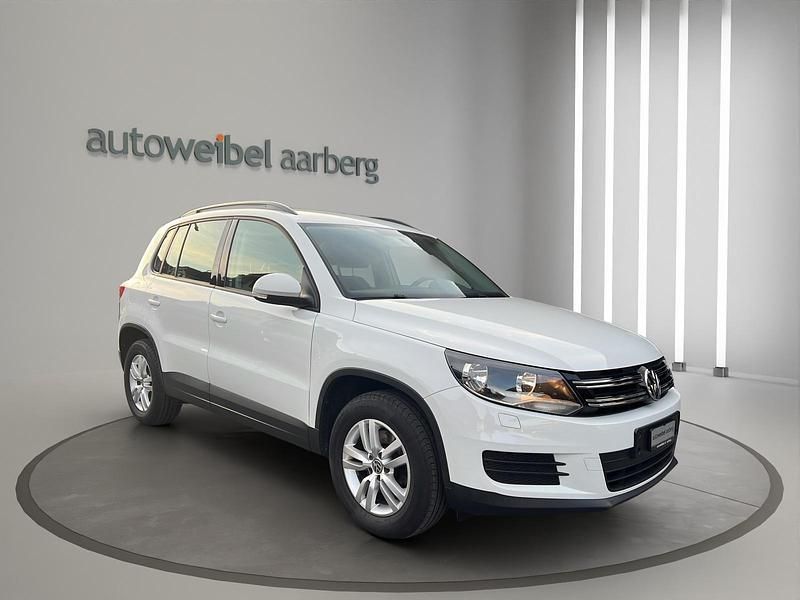 Weiss Gebraucht 2015 VW Tiguan Trendline SUV | CHF 12’950 (Fairer Preis) - Bild 1/4