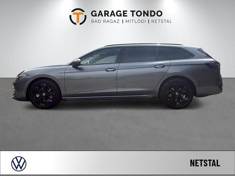 Neu VW Passat R-line 265 PS (194 kW) 2025 Grau Kombi