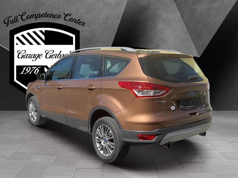 Gebraucht Ford Kuga Titanium 140 PS (102 kW) 2013 Braun SUV