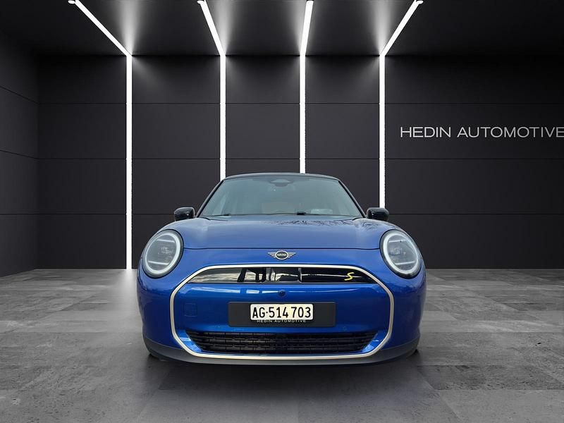 Gebraucht Mini Cooper SE 160 kW (218 PS) 2024 Blau Kleinwagen