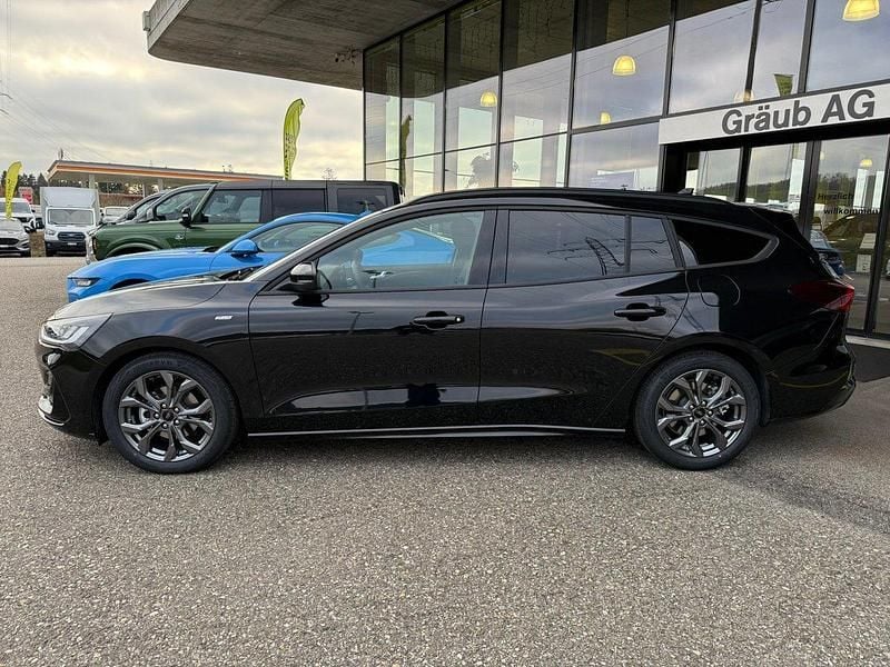 Neu Ford Focus ST-Line X 115 PS (84 kW) 2025 Schwarz Kombi