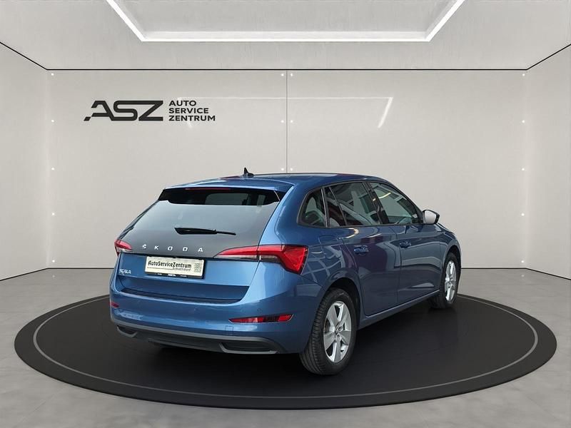 Gebraucht Skoda Scala Ambition 115 PS (84 kW) 2019 Blau Kleinwagen