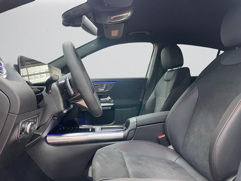 Gebraucht Mercedes GLA200 AMG line 177 PS (130 kW) 2025 Weiss SUV