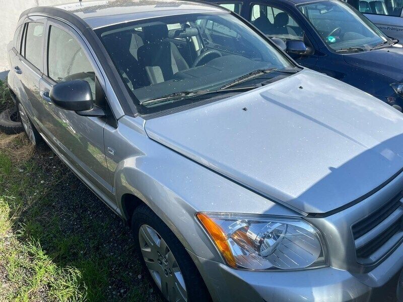 Gebraucht Dodge Caliber SXT 156 PS (114 kW) 2011 Kleinwagen