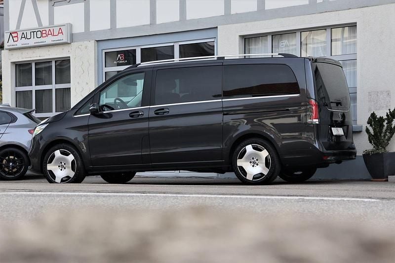 Gebraucht Mercedes V300 Avantgarde 239 PS (175 kW) 2024 Van / Kleinbus