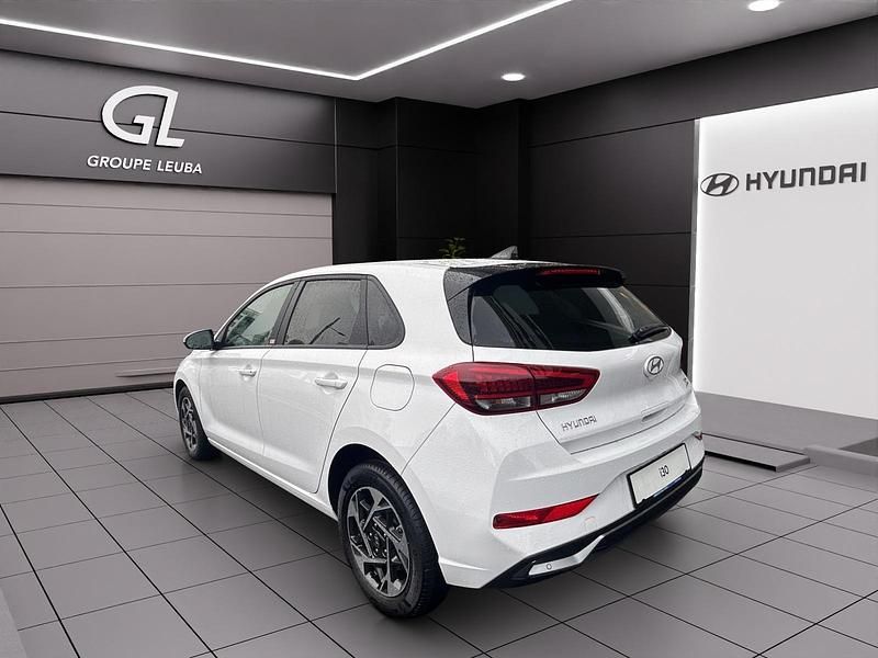 Neu Hyundai i30 140 PS (102 kW) 2025 Weiss Limousine