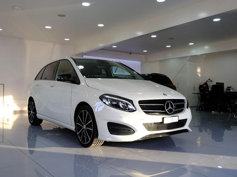 Gebraucht Mercedes B220 177 PS (130 kW) 2016 Van / Kleinbus
